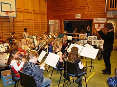 Molde Aspirantkorps med dirigent Lena Haugen Mordal (Foto: Arild Erlien)